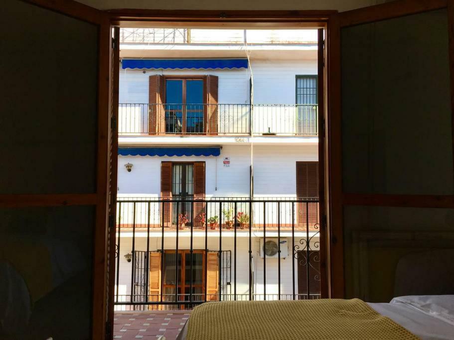 Suite Center San Lorenzo 35 Seville Exterior photo